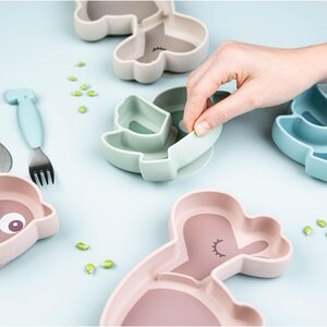 Done by Deer iminapaga silikoonist taldrik Lalee  - Done by Deer