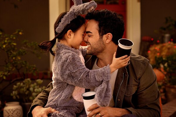 Munchkin harjutustass sangadega 207ml, Black/White - Munchkin