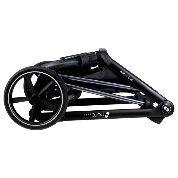 Nordbaby Active Lux vankrikomplekt Black & White, raamiga Chrome Black - Nordbaby