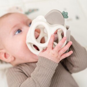 Done by Deer närimisrõngas Sheepy Sand - Done by Deer