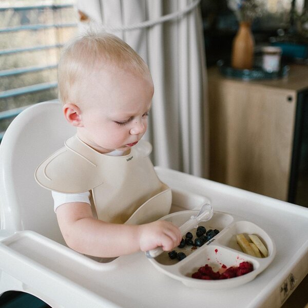 BabyOno silikoonist sektoritega taldrik Beige - BabyOno