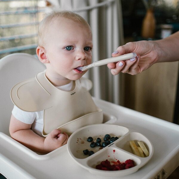 BabyOno silikoonist sektoritega taldrik Beige - BabyOno