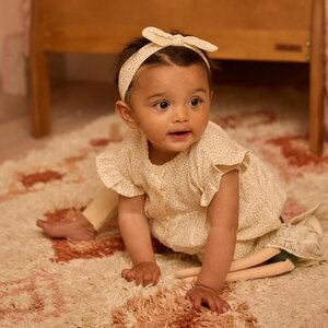 Dirkje 3-osaline komplekt Kleit, Retuusid, Peapael  - Dirkje