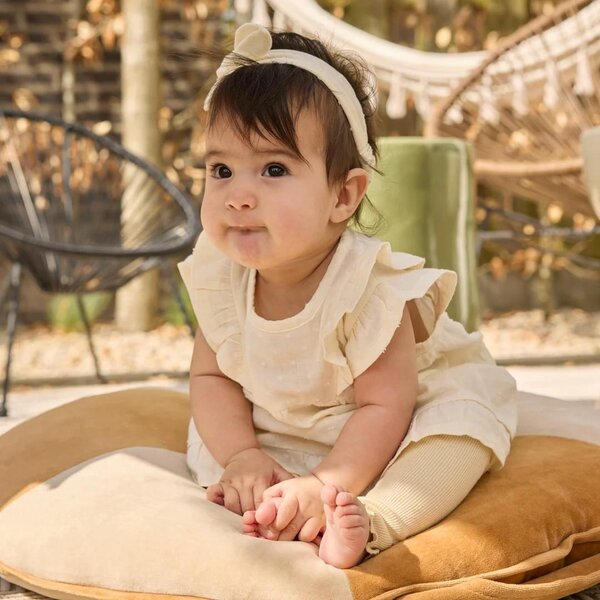 Dirkje kleit ja peapael - Dirkje