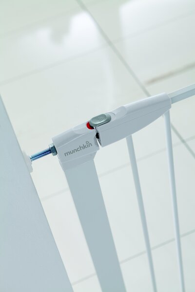 Munchkin Auto Close turvavärav 76-82cm - Munchkin